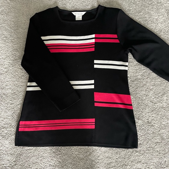 Fun, washable mistook top - Picture 2 of 2